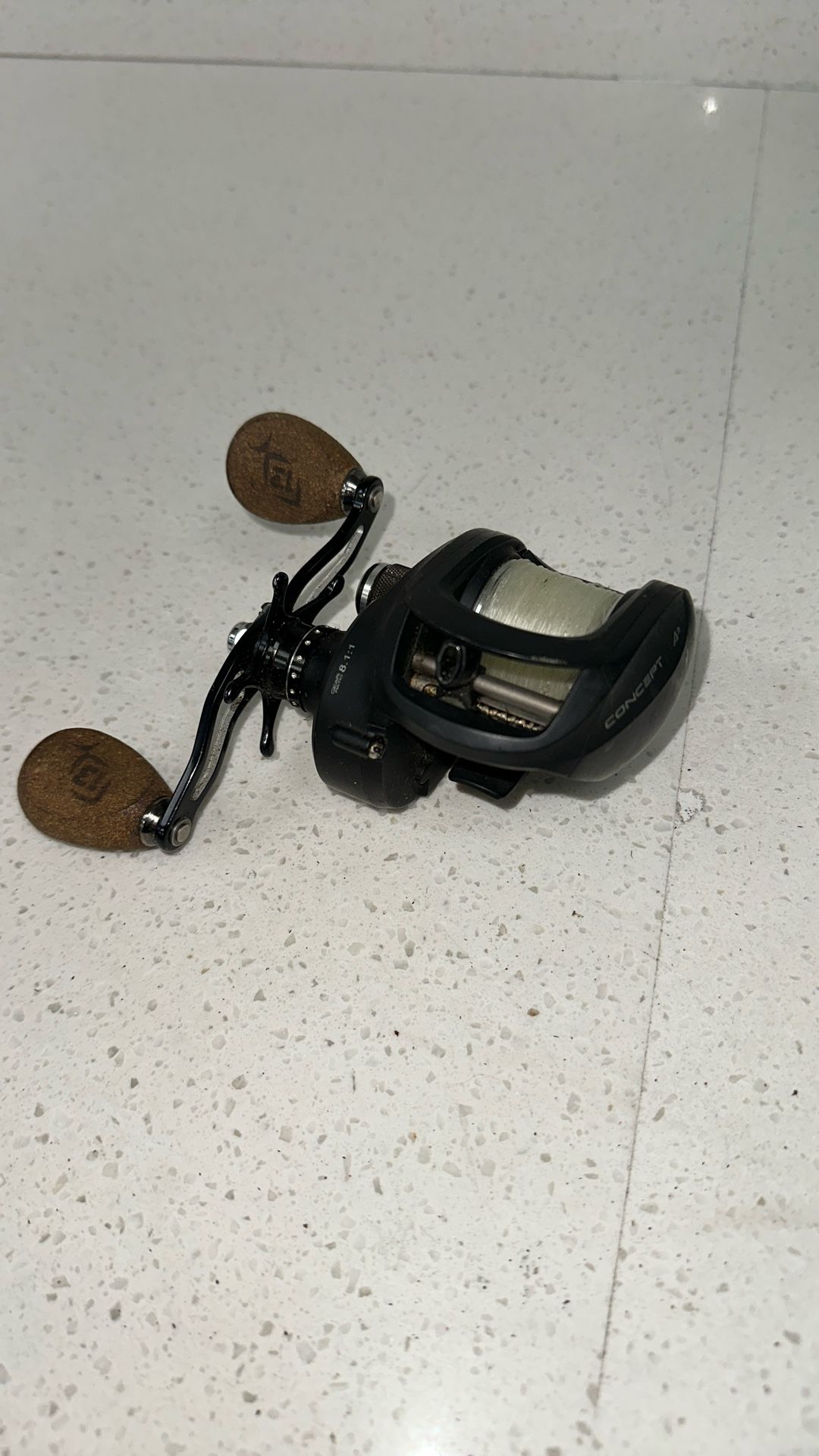 abu garcia ambassadeur 6600 stx round reel Ambassadeur® SX 6600- AMBSX-6600 Baitcast The Ambassadeur SX utilizes SYNC Vintage Reel made in Model:STZSVLT100HL