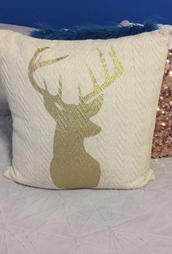 Lovely pillow the core ivory white and gold Christmas