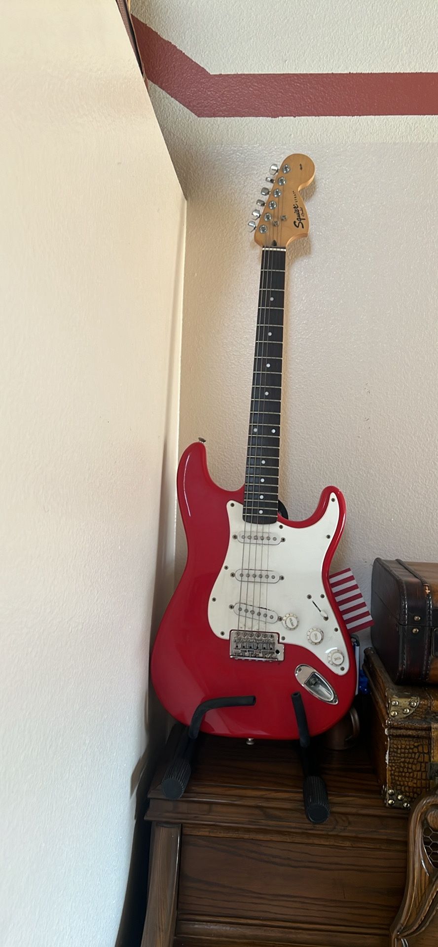 Squire Electric Guitar Comes With Stand