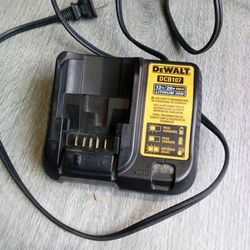 DeWalt Tools Battery Docks & Drill DeWalt 