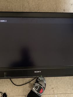 Sony PlayStation 4 500Gb & 32” Sony Flat Screen