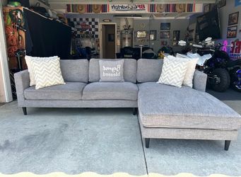 Perfect shape living spaces sectional couch !!