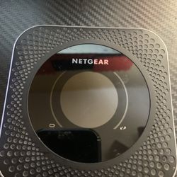 Nighthawk M1 Mobile Router ( Unlocked )
