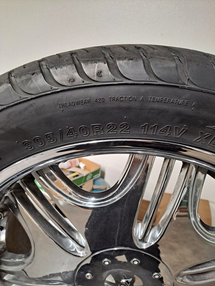 Nox 22inch wheels and tires