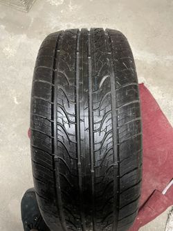 (1) Venzia Crusade HP - 225/35R20 100T ($35)