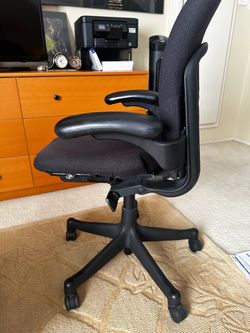 Fully Adjustable Office Chair