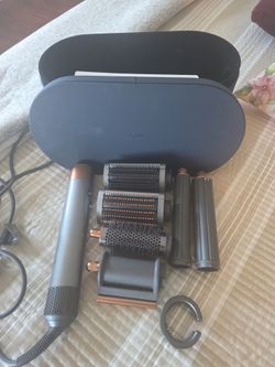 Dyson Airwrap set