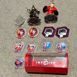 Disney Infinity Lot Jack Sparrow Mr. Incredible Case Power Discs