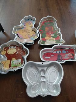 Cake pans