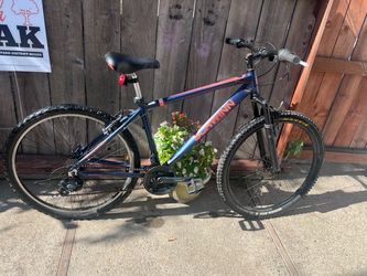 Schwinn Men’s Standpoint 27.5” Mountain Bike