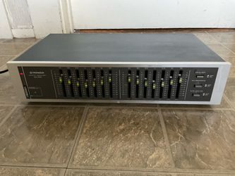 Vintage Pioneer graphic equalizer