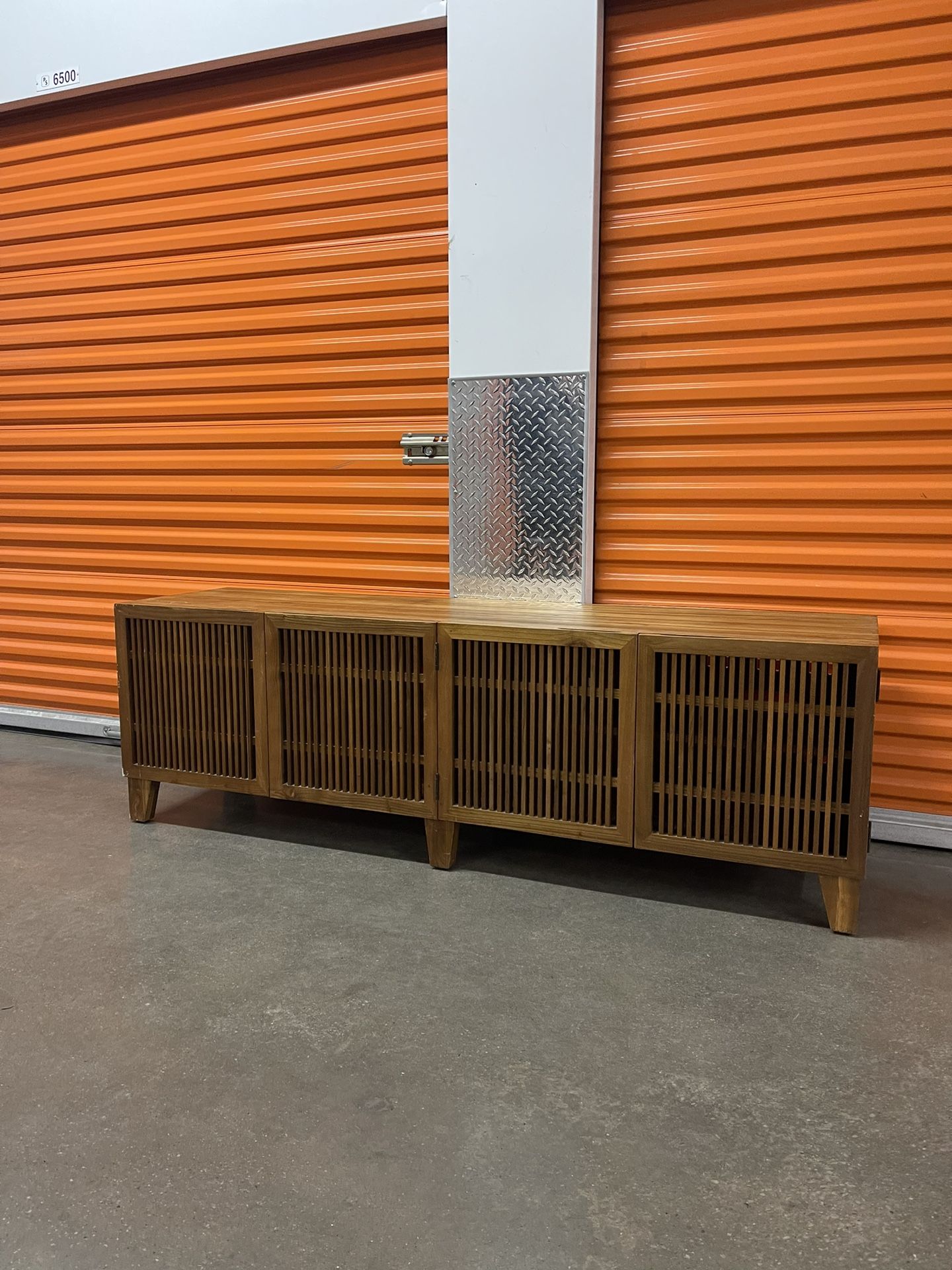 Crate & Barrel 75” Marin Shiitake Media Console | FREE DELIVERY | NYC 🚛