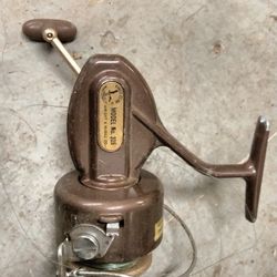 Eagle Claw Fishing Reel Model 325