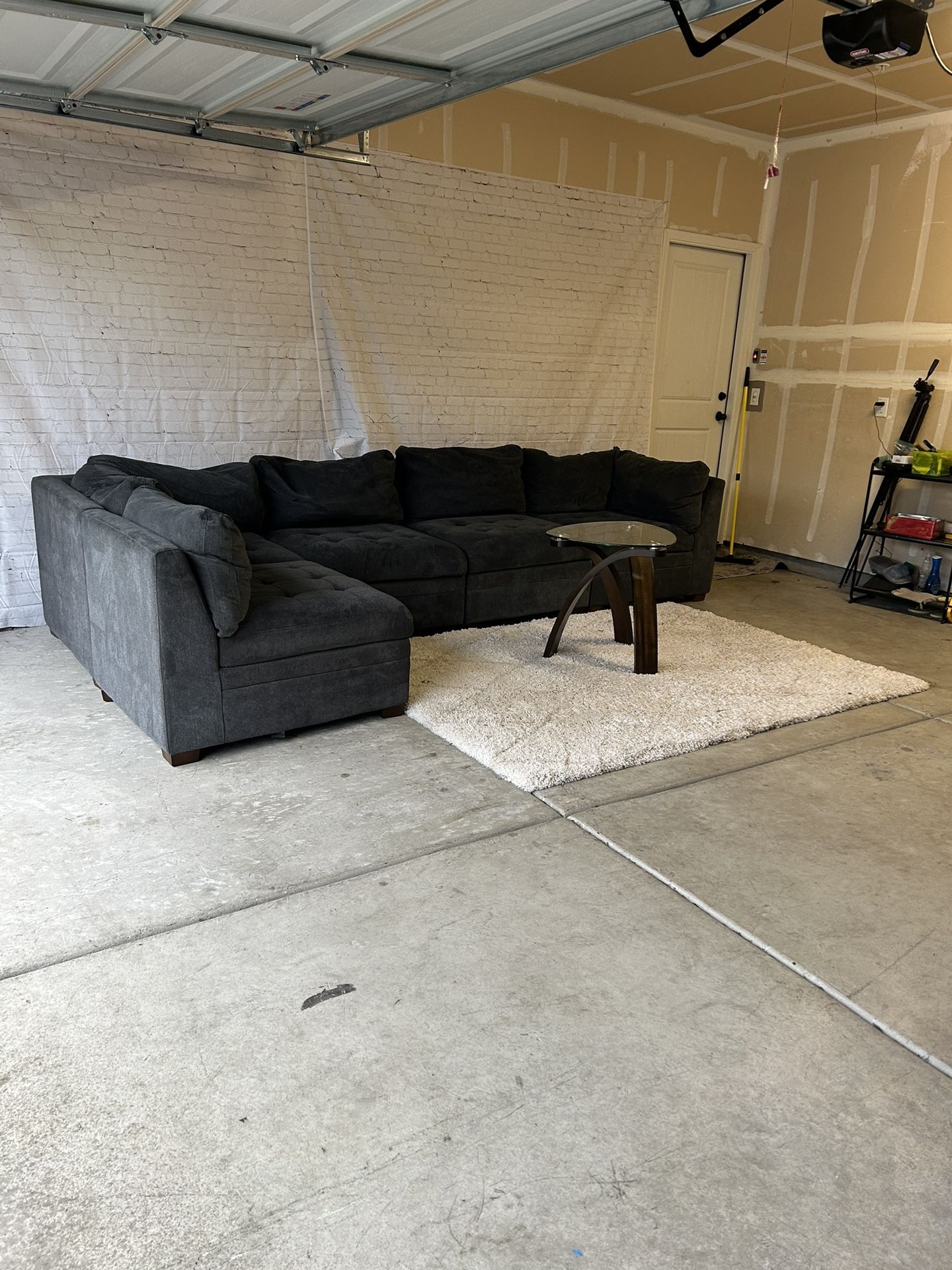 Beautiful Thomasville Modular Grey Sectional (Delivery Available)