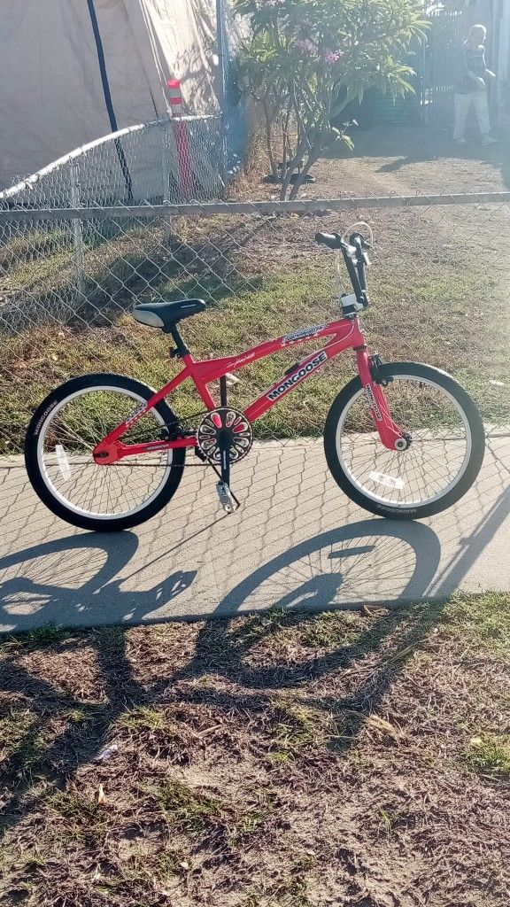 20" Red Mongoose Pro BMX Bike 60$