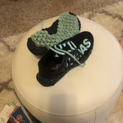 Adidas Women’s Shoes Size 7.5 