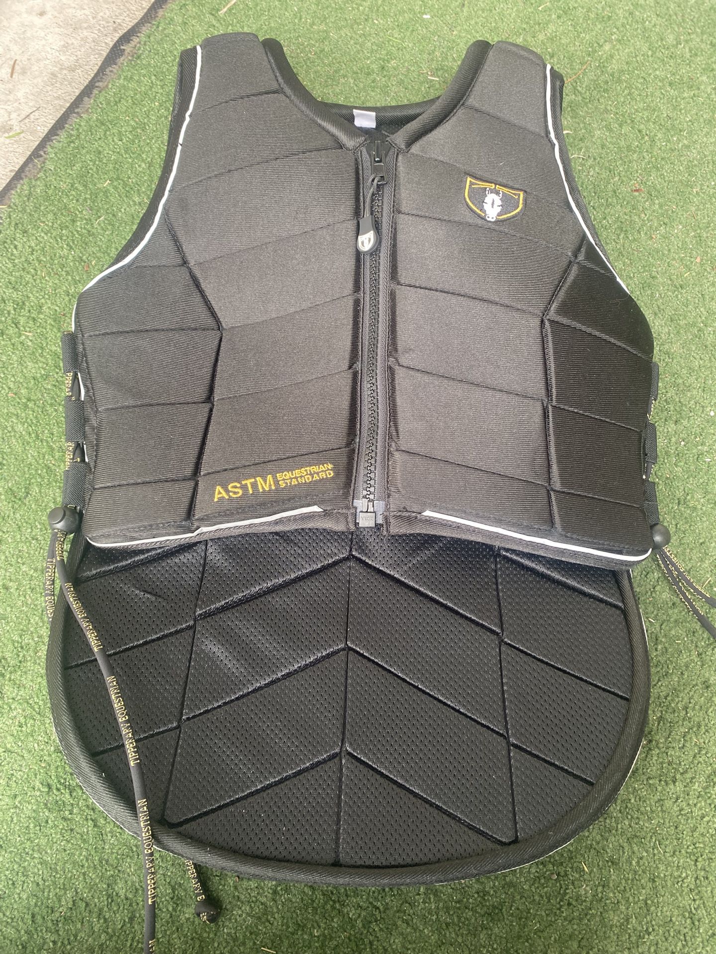 Tipperary Equestrian Eventer Pro Series Size 32 Youth Medium Body Vest Protector
