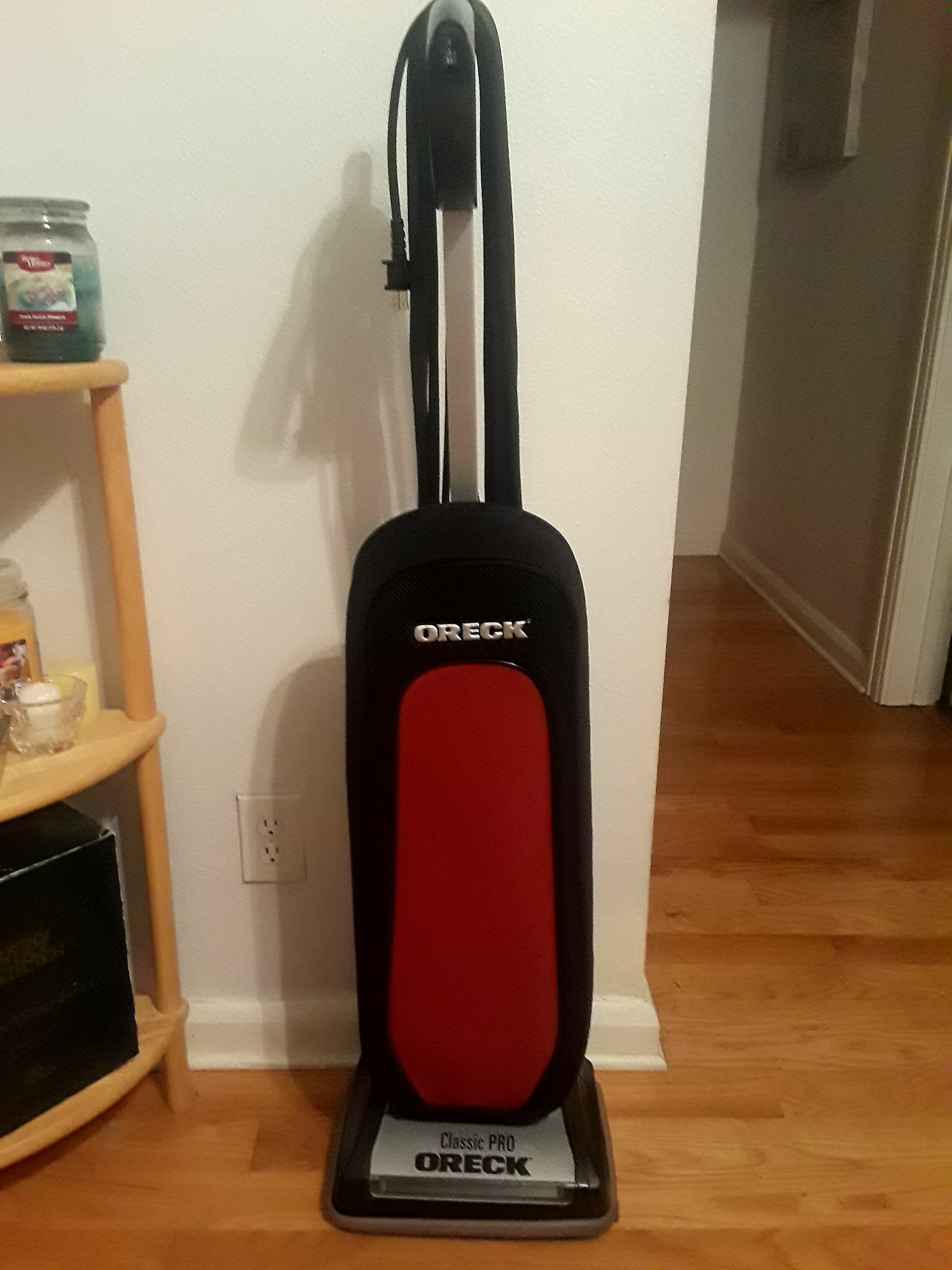 Vacuum cleaner, Oreck, classic Pro, model UK 30005 QVC.