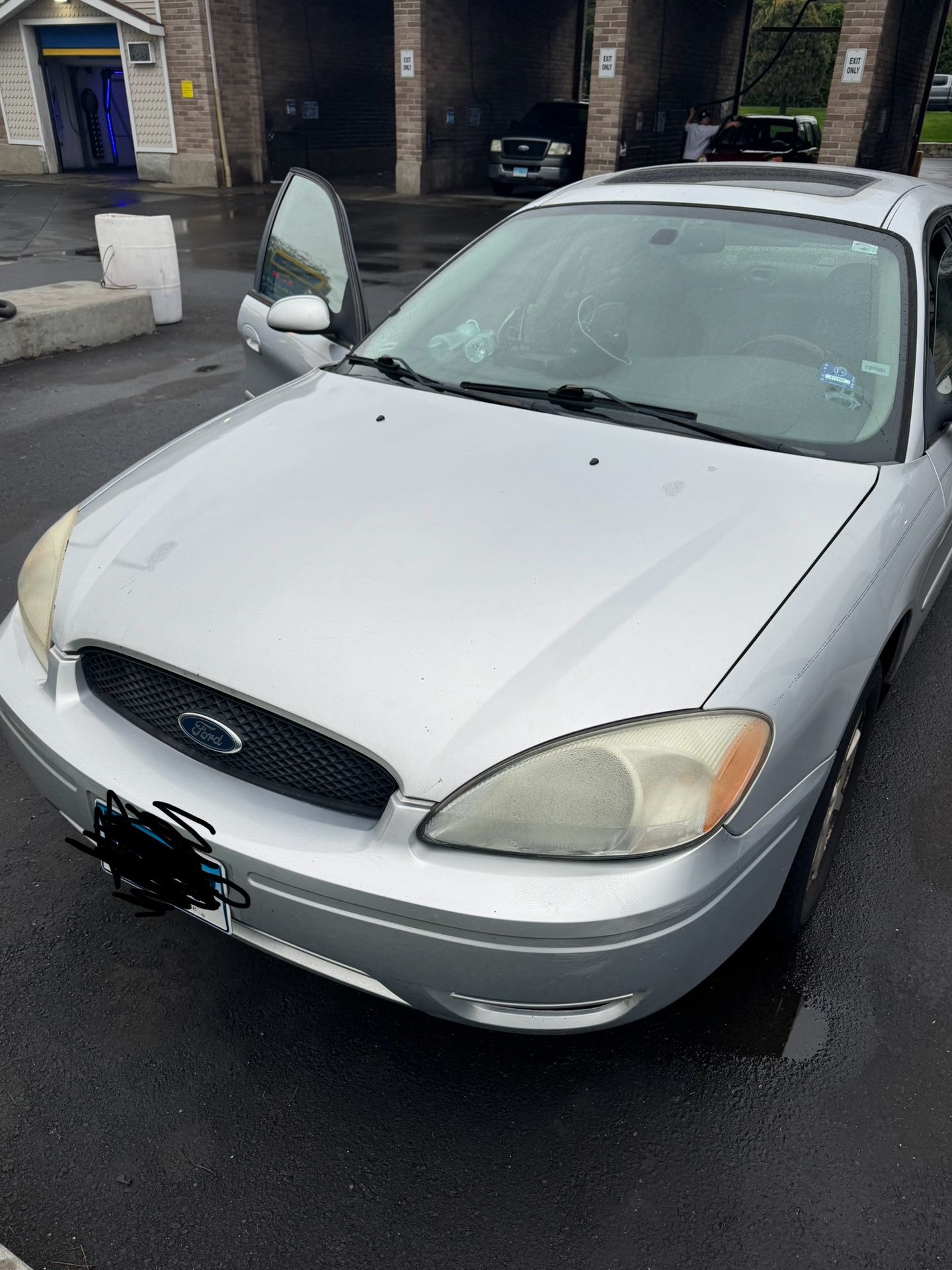 2006 Ford Taurus