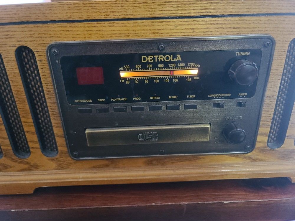 Detrola KM837 Phono Record Player CD Cassette AM/FM Stereo TESTED