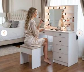 Makeup Vanity