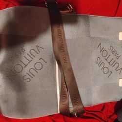 Louis Vuitton Messenger Shoulder Bag 