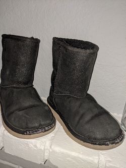 Girl's UGG BOOTS