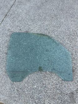 99-06 Chevy/ GMC Tahoe Passenger Window