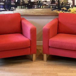 🪑🪑 TWO RED CLUB CHAIRS THAT WILL MAKE YOUR APARTMENT LOOK LIKE YOU HAVE YOUR LIFE TOGETHER — $175 for the pair