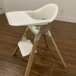 HIGH CHAIR 