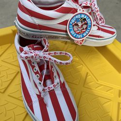 Vans Rare Where's Waldo? Classic Old Skool International Stripes men size 8.5 Women's 10