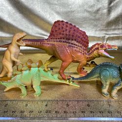 DINOSAUR VINTAGE 2001 TOYS BUNDLE OF 4 DINOSAUR. $15