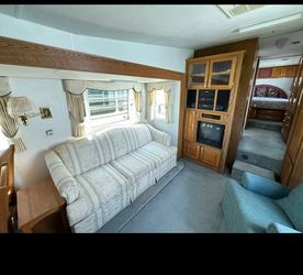 Nu-Wa Hitchhiker 5th wheel 1996 trailer RV mobile home Free$$1