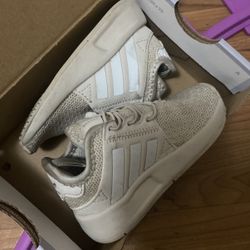 Nude adidas 5c