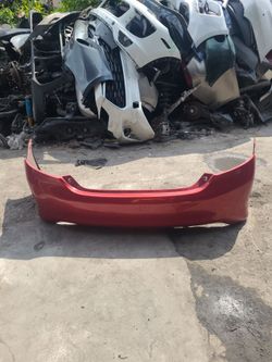 2012/2013/2014 Toyota Camry Se rear bumper cover