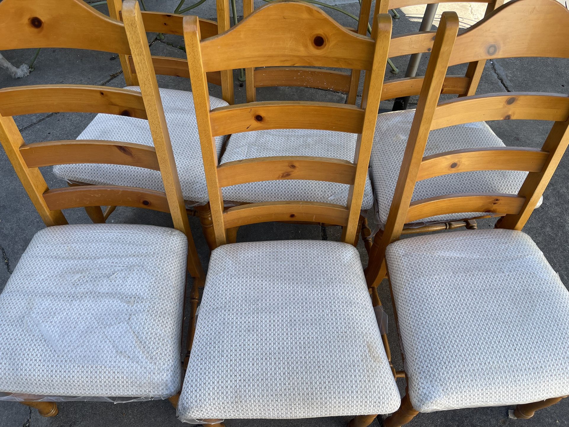 Set Of 6 Chairs , Very Good Condition.