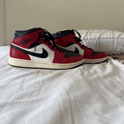 Jordan 1 Chicago 