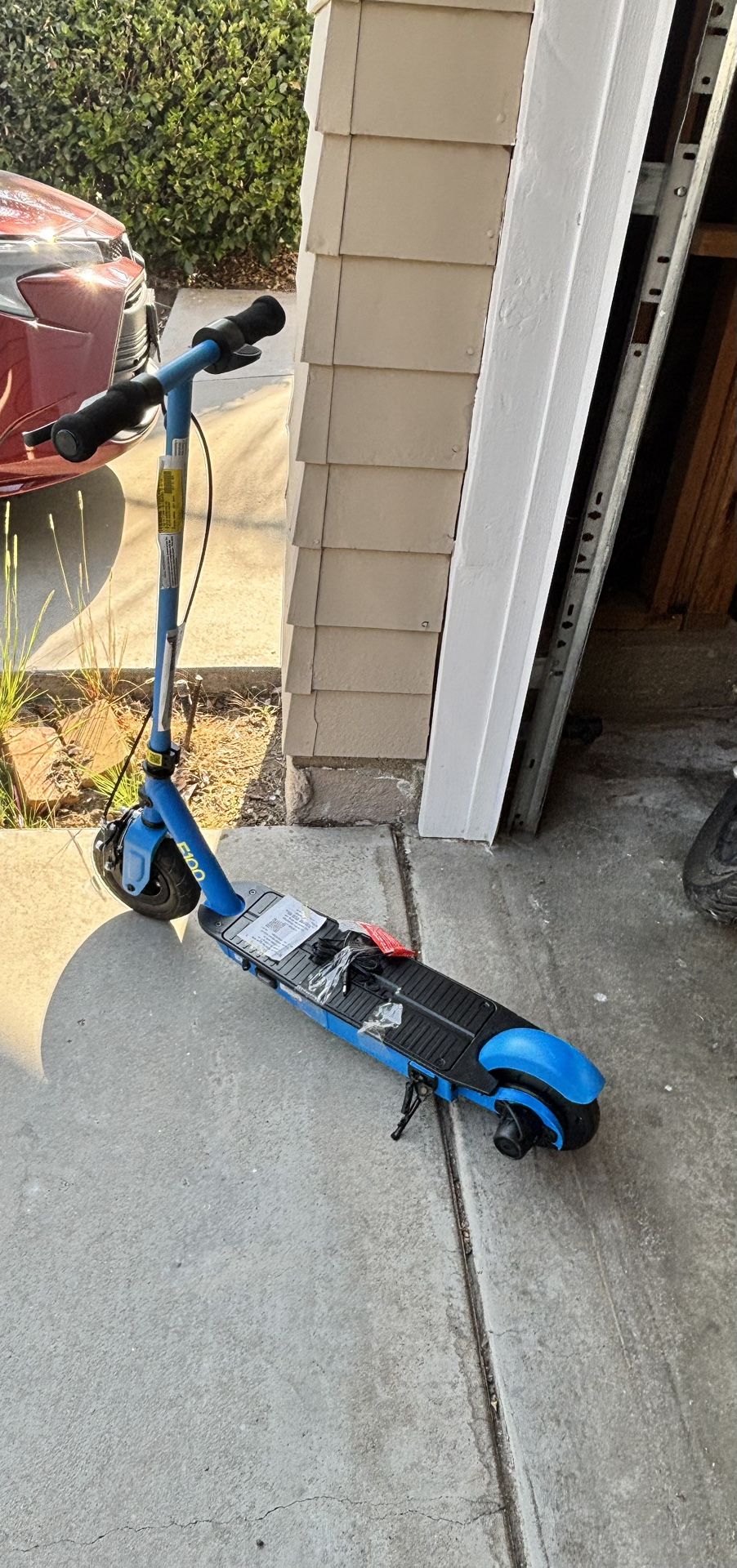 E100 Razor Scooter