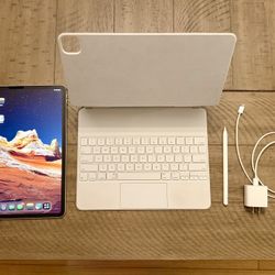 iPad Pro 12.9-inch 5th Gen Bundle – Magic Keyboard, Apple Pencil, Paper-Feel Screen Protectors