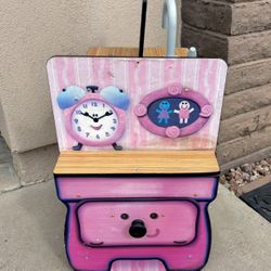 Blues Clues Kitchen/Crayola Bookshelf
