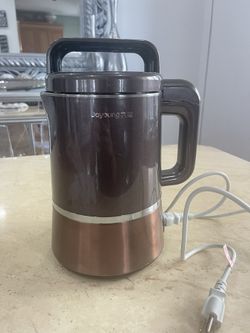 Joyoung DJ13U-D988SG Easy-Clean Superfine Grinding Automatic Hot Soy Milk Maker