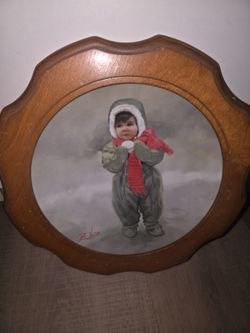 Zolan Collector Plate in Wood Frame