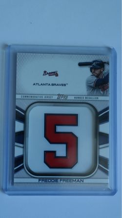 2022 Tops Freddie Freeman player jersey number medallion card #JNM-FF