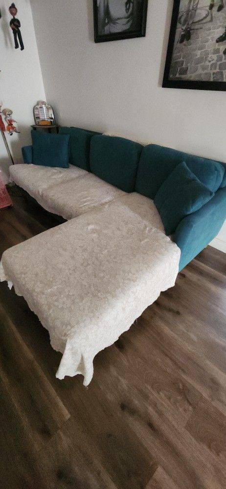 Aqua Couch