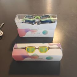 Kids - Swimming goggles NEW!!