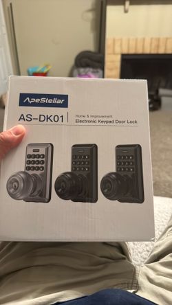 Electric keypad door lock