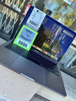13" MacBook Pro Retina Touch Bar 2.3 i7 32GB RAM 512SSD 2020