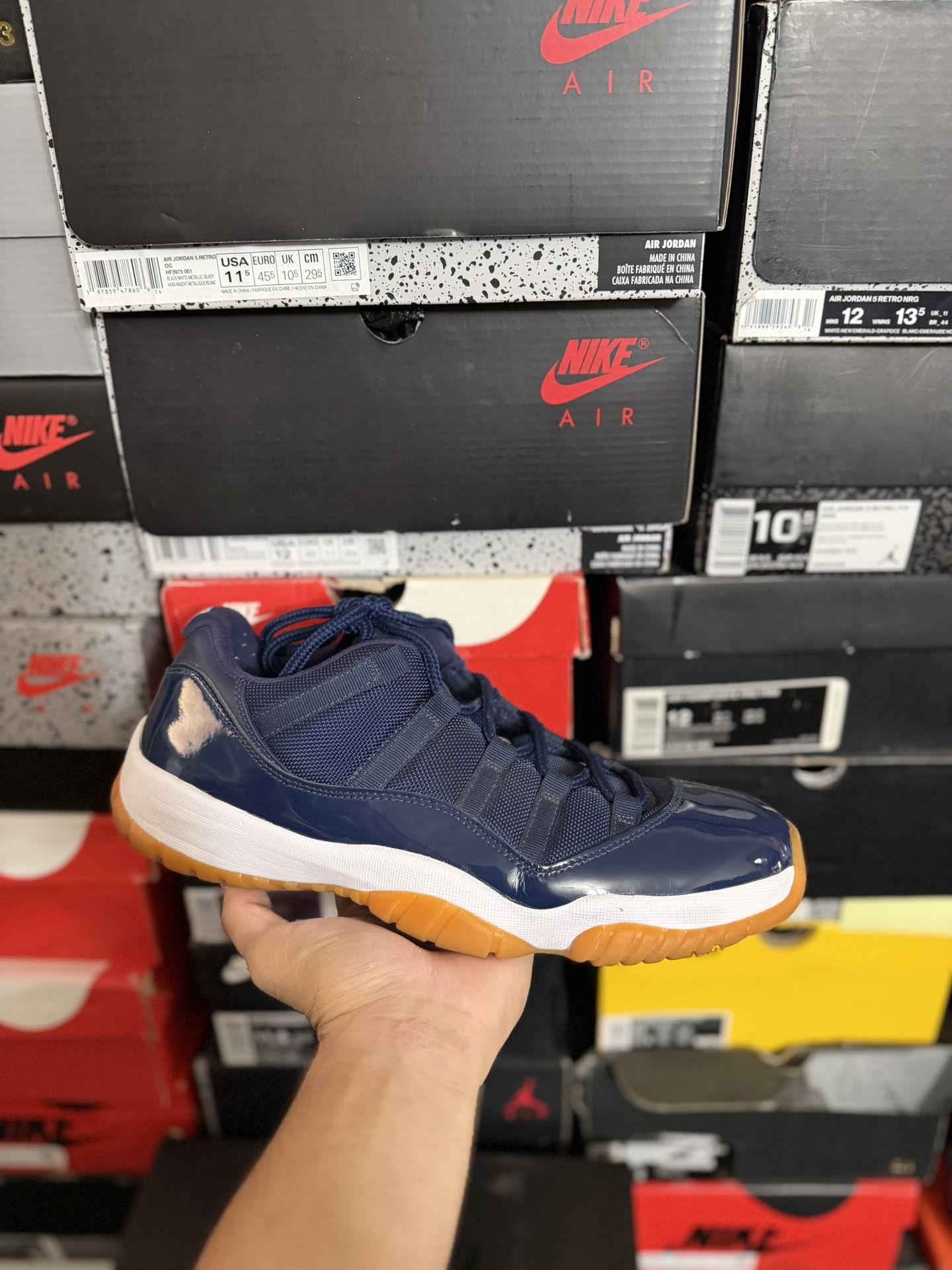 Jordan Midnight Navy 11 Lows size 11 VNDS