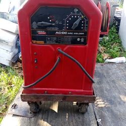 Lincoln Electric Welder Welding AC/DC Art Welder On Cart Running Excellent