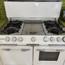 Antique Okeefe & Merritt Stove